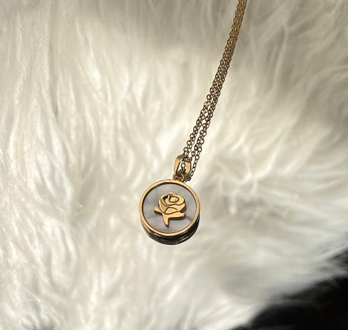 Rose necklace