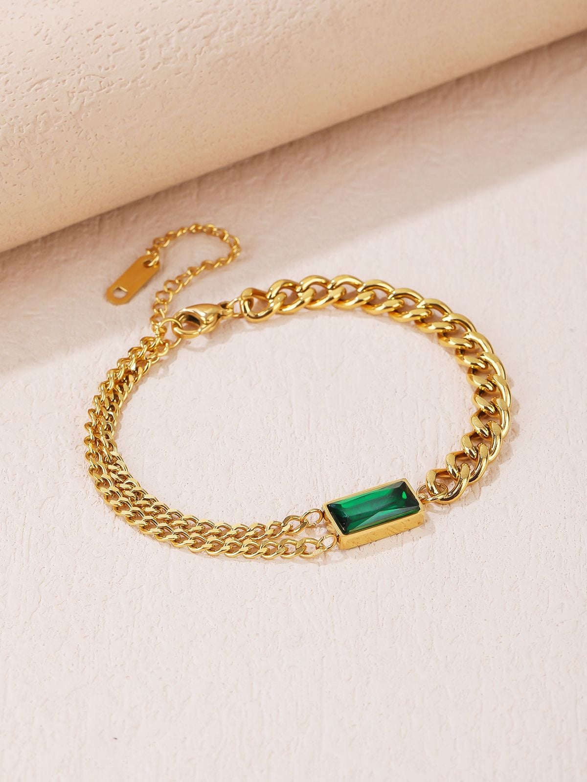 Emerald bracelet