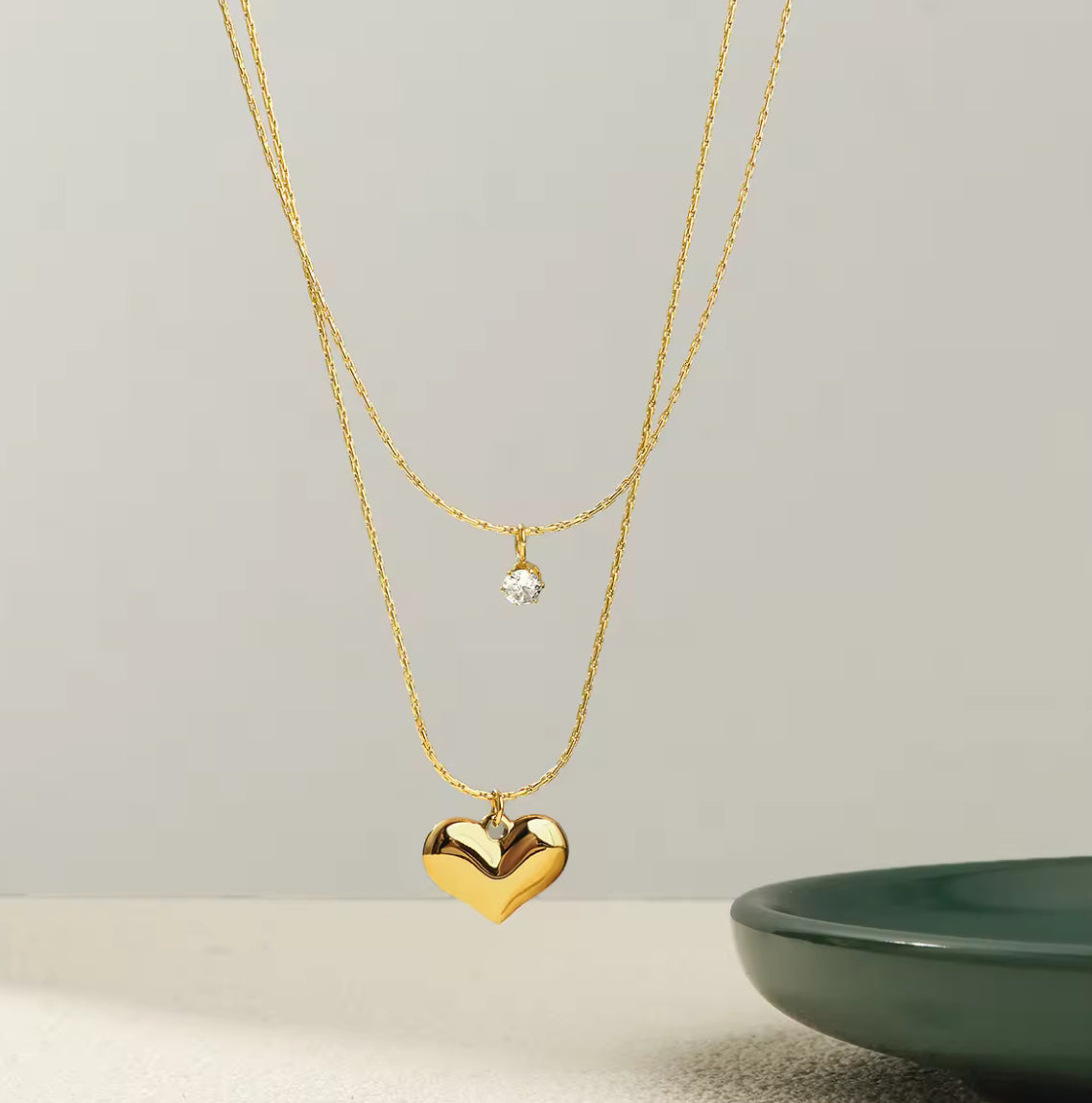 Heart layer necklace