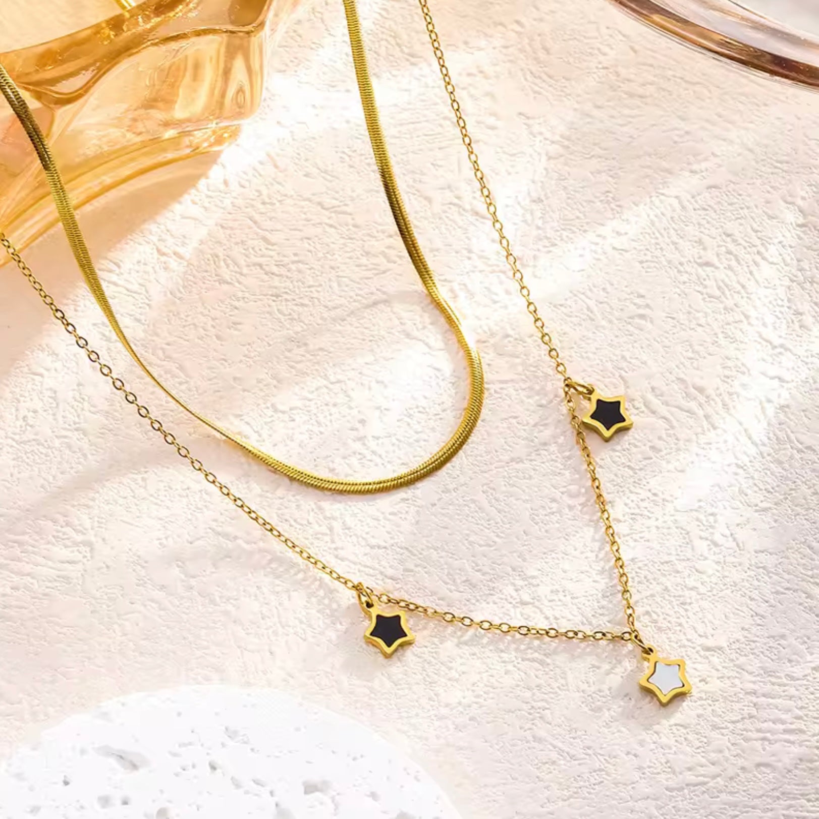Star layer necklace