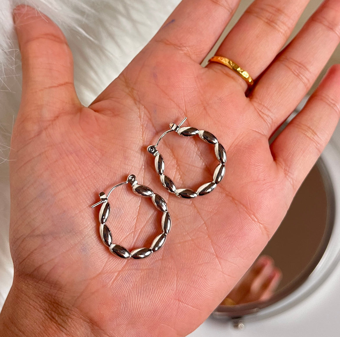 Silver snow hoops