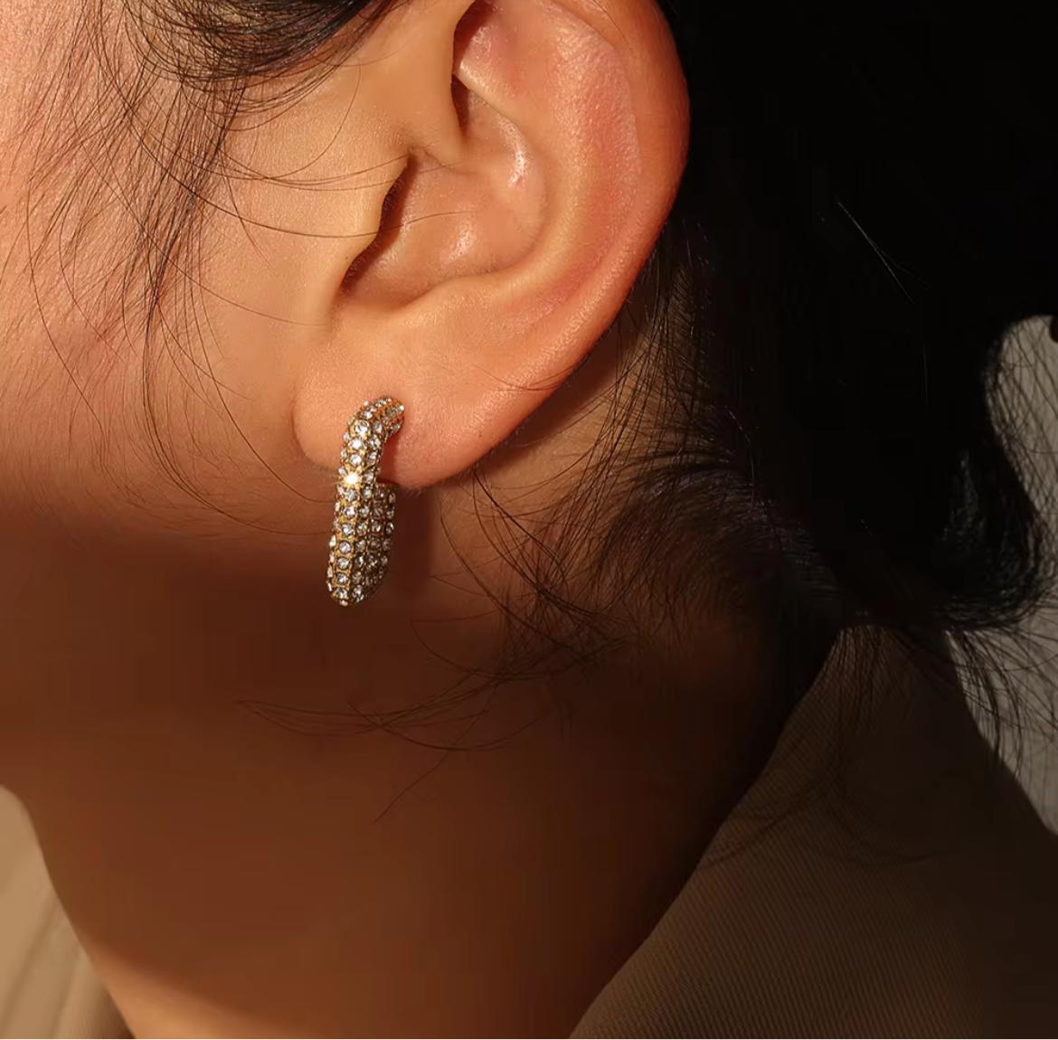 Rhinestone earring