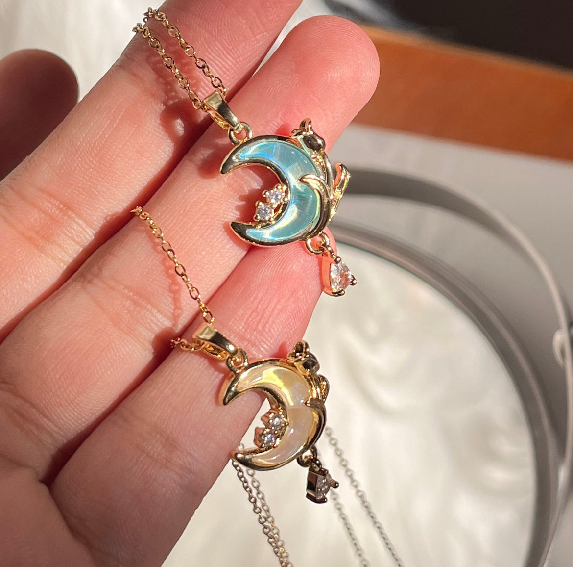 Lunar necklace