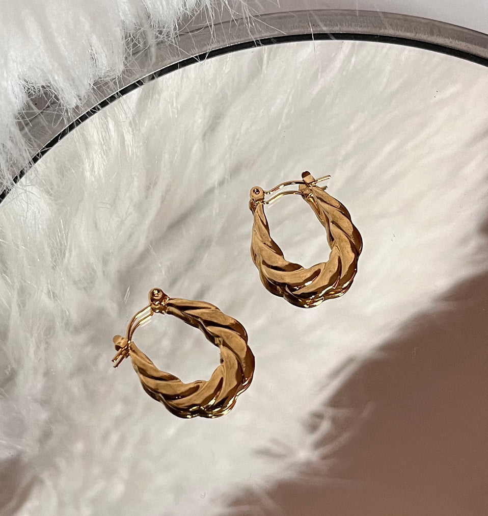 Shreya hoops