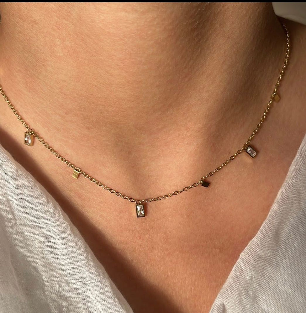 Arah necklace