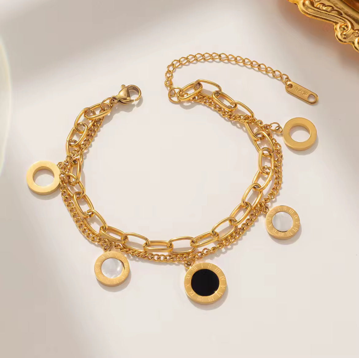 Roman layer bracelet
