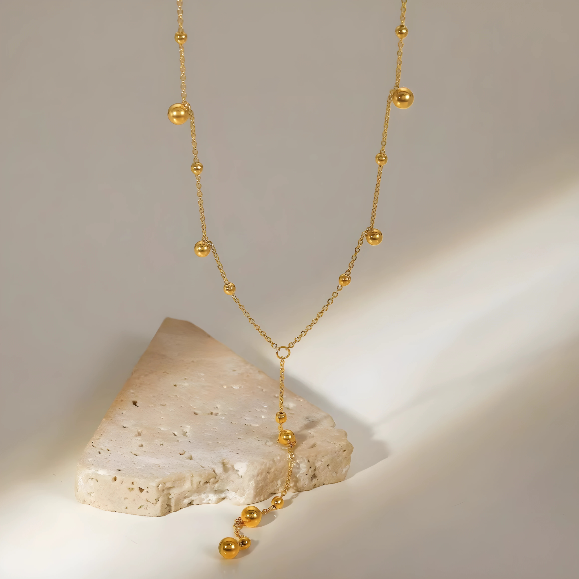 Long dainty necklace