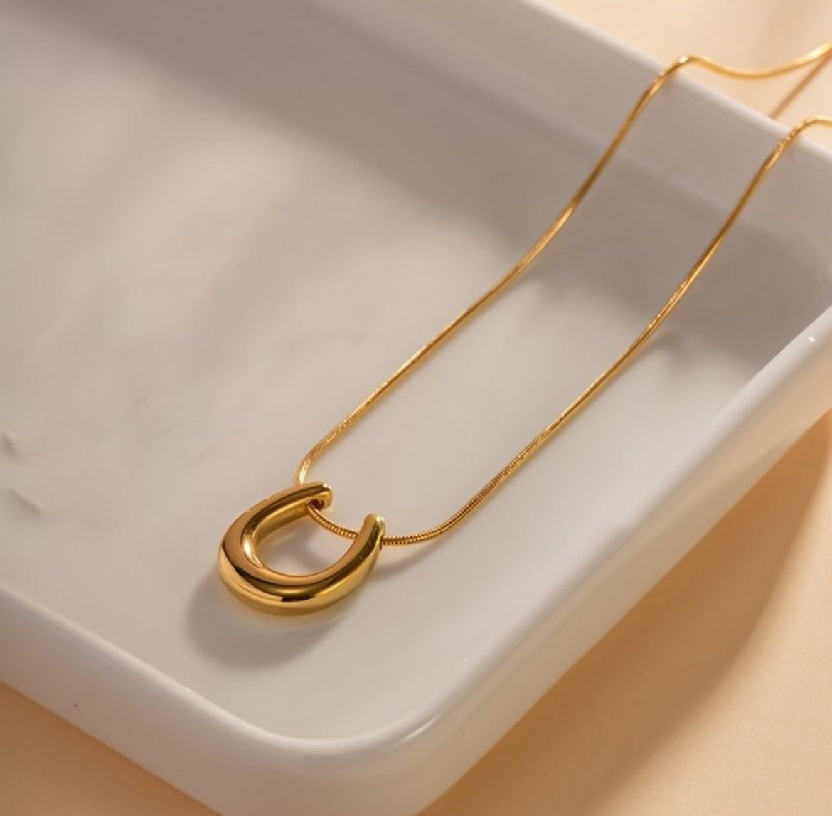 Reinaya necklace