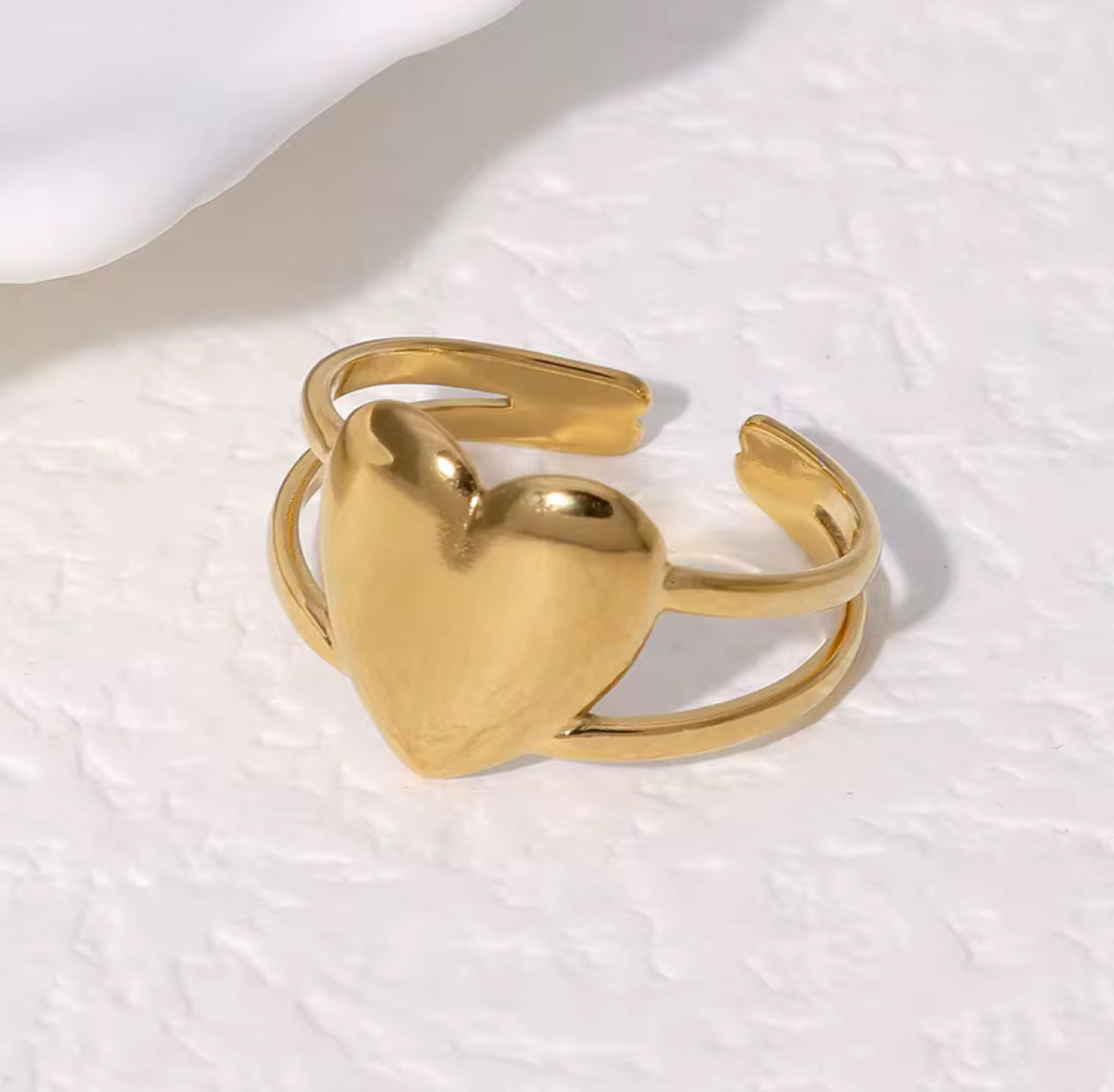 Heart ring