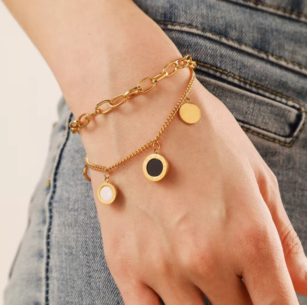Roman layer bracelet