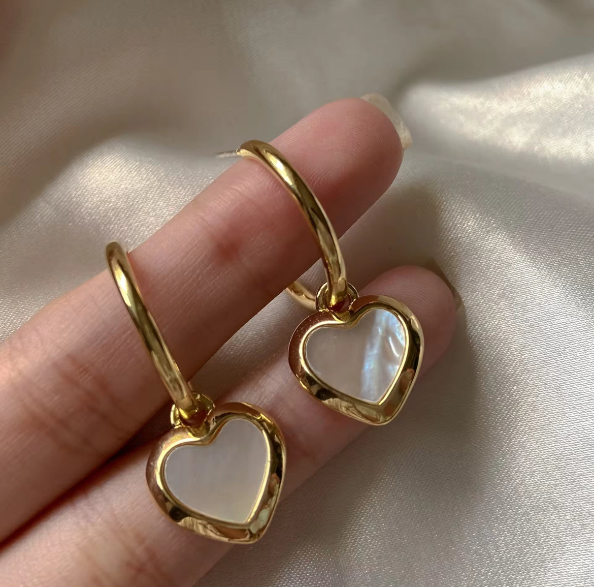 White heart earring
