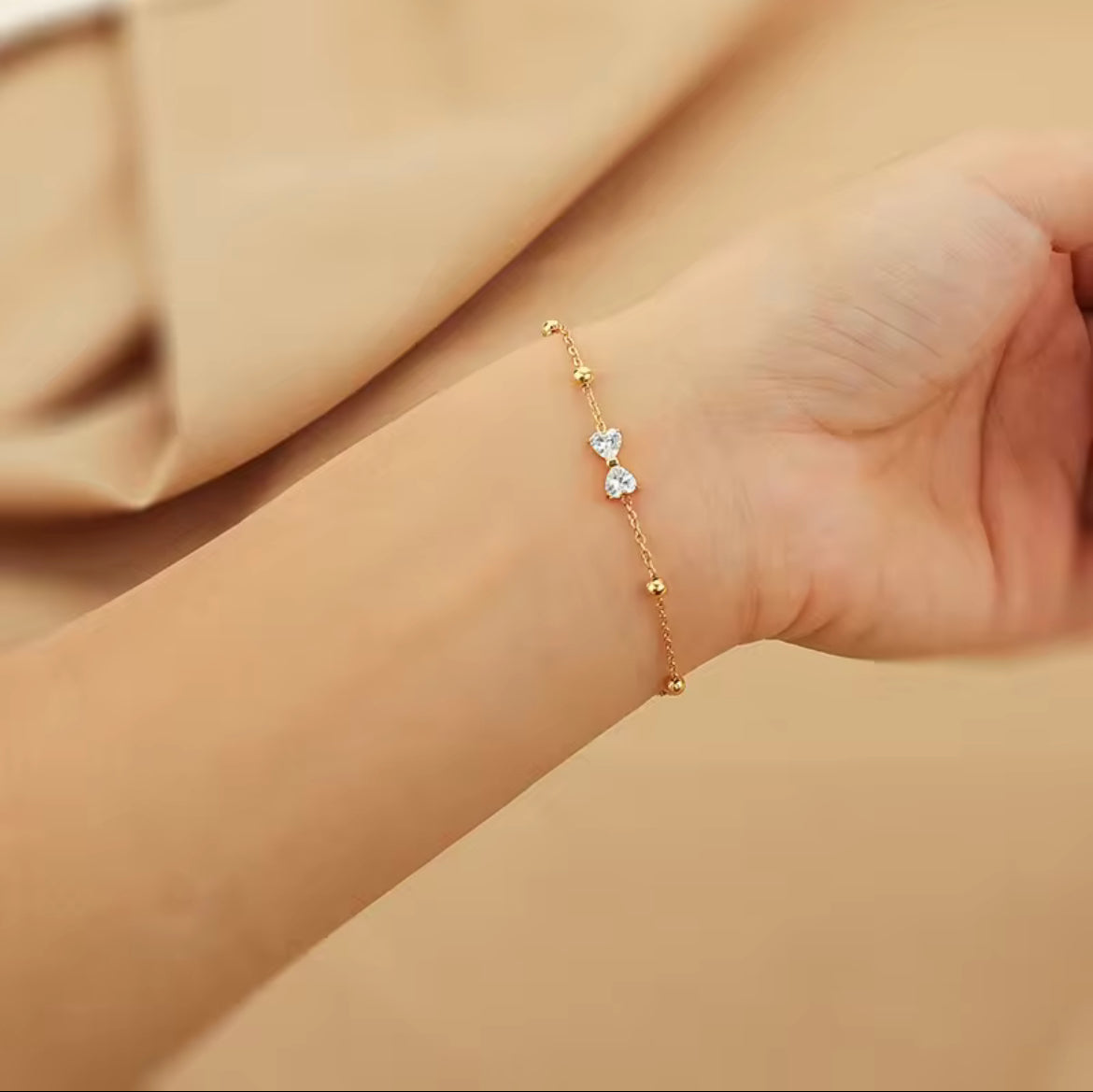 Bow bracelet
