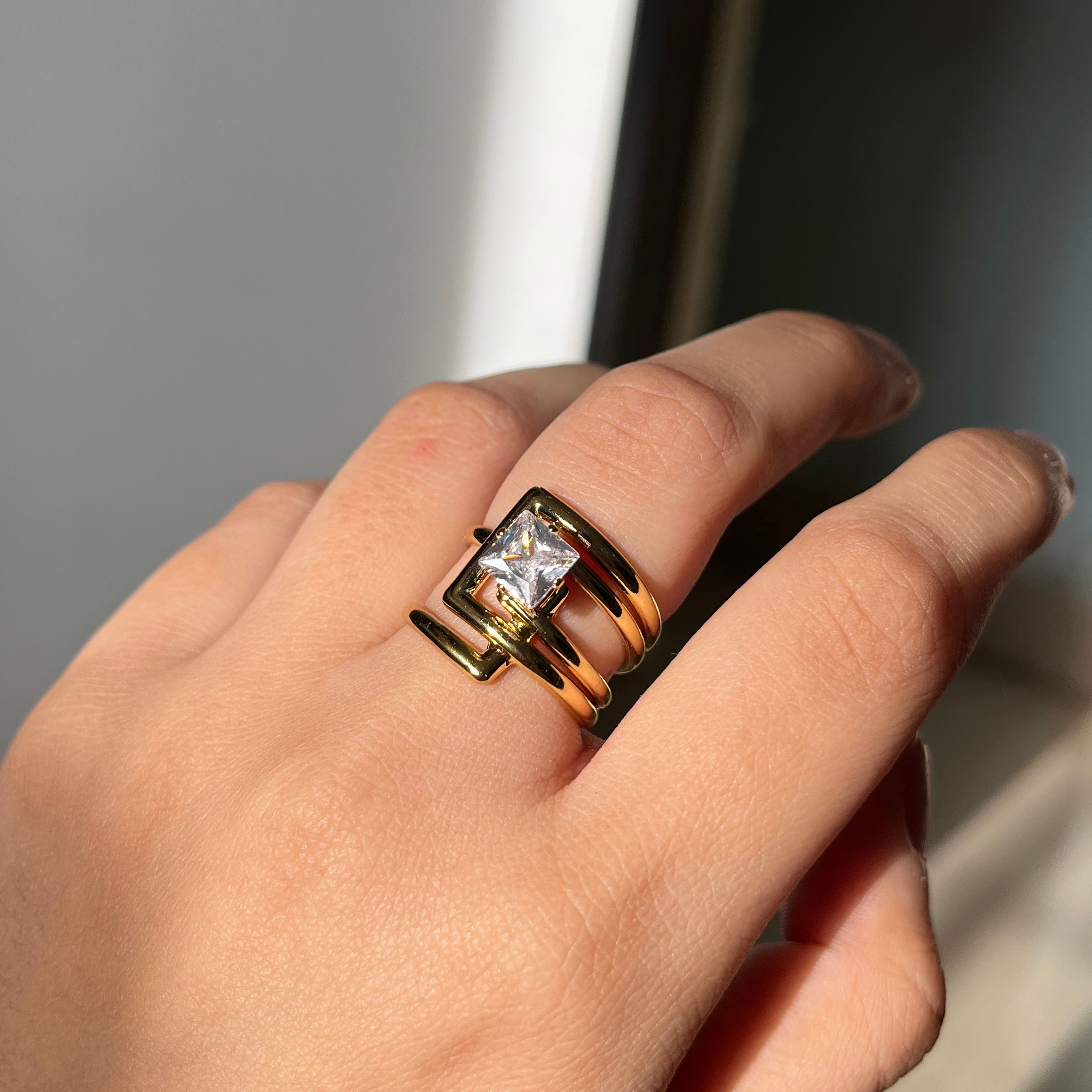 Rie ring