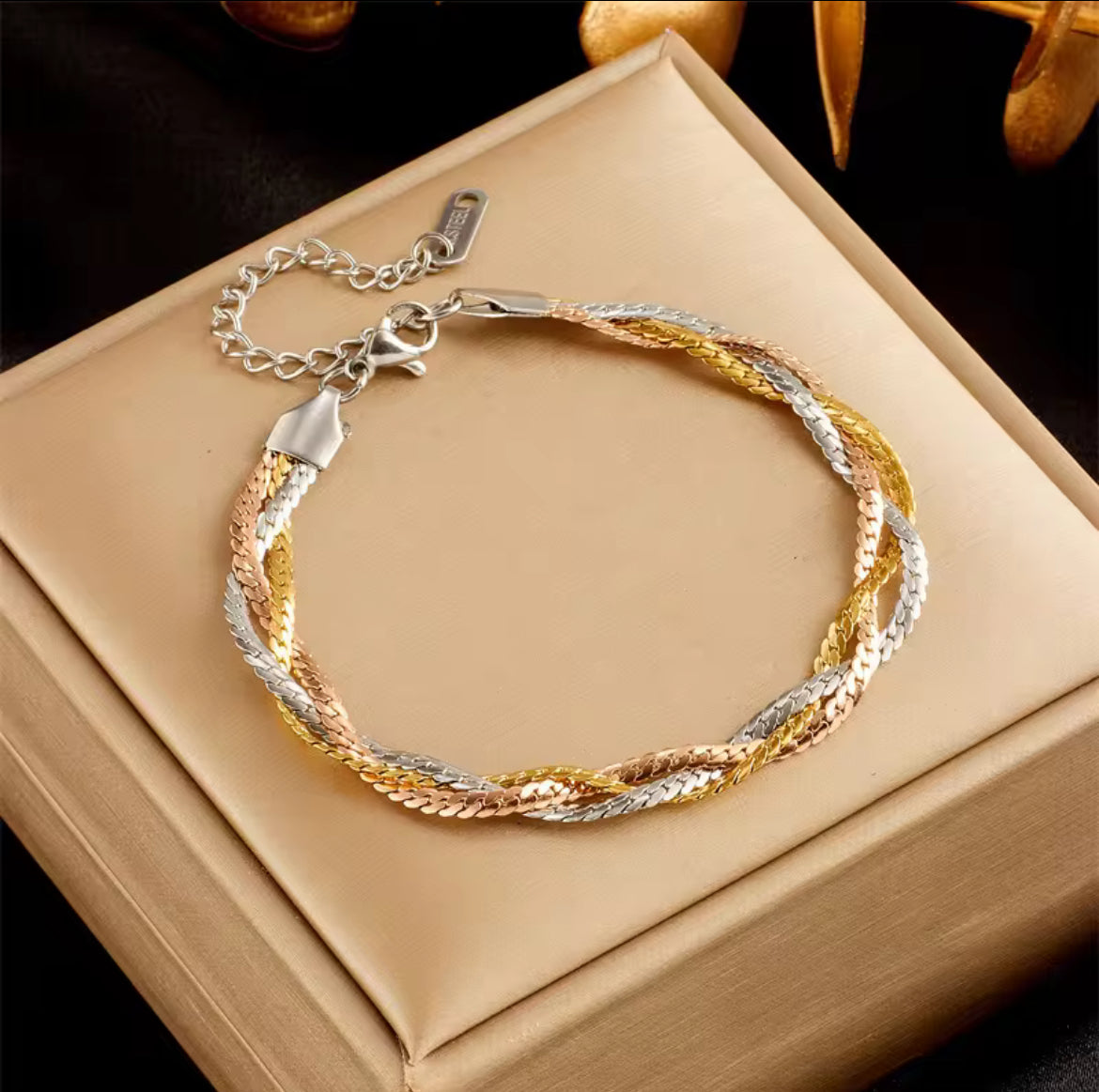 Multicolored bracelet