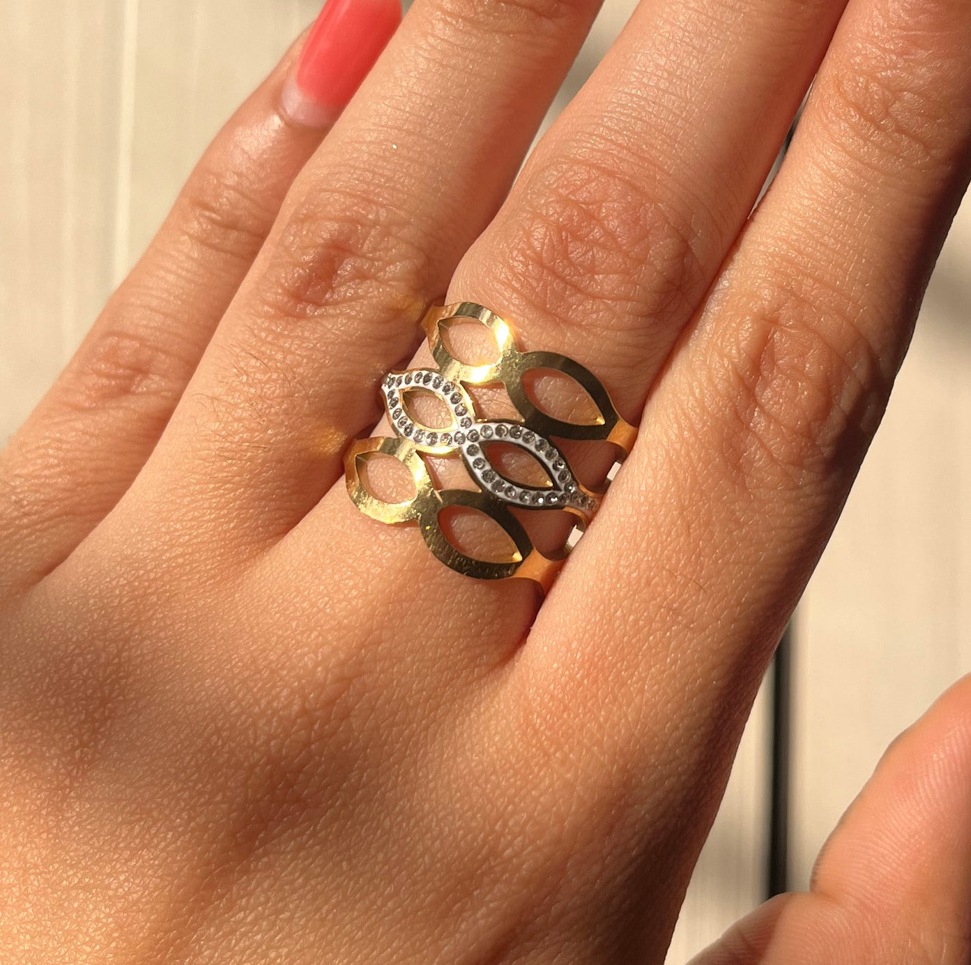 Shaila ring