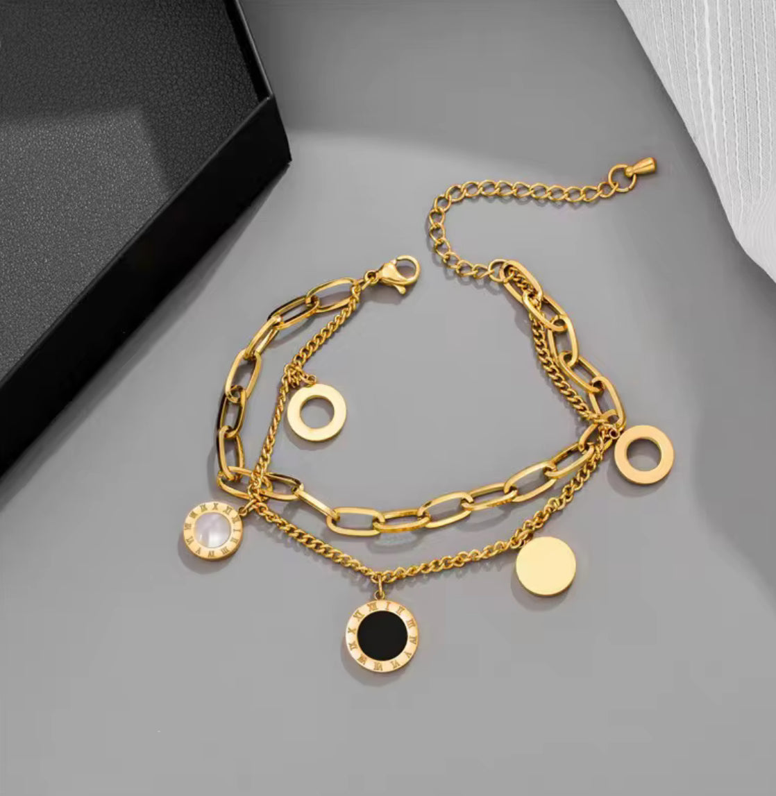 Roman layer bracelet