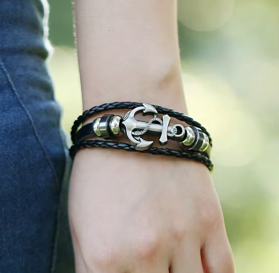 One piece bracelet