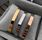 Cartie bracelet ( size -18)