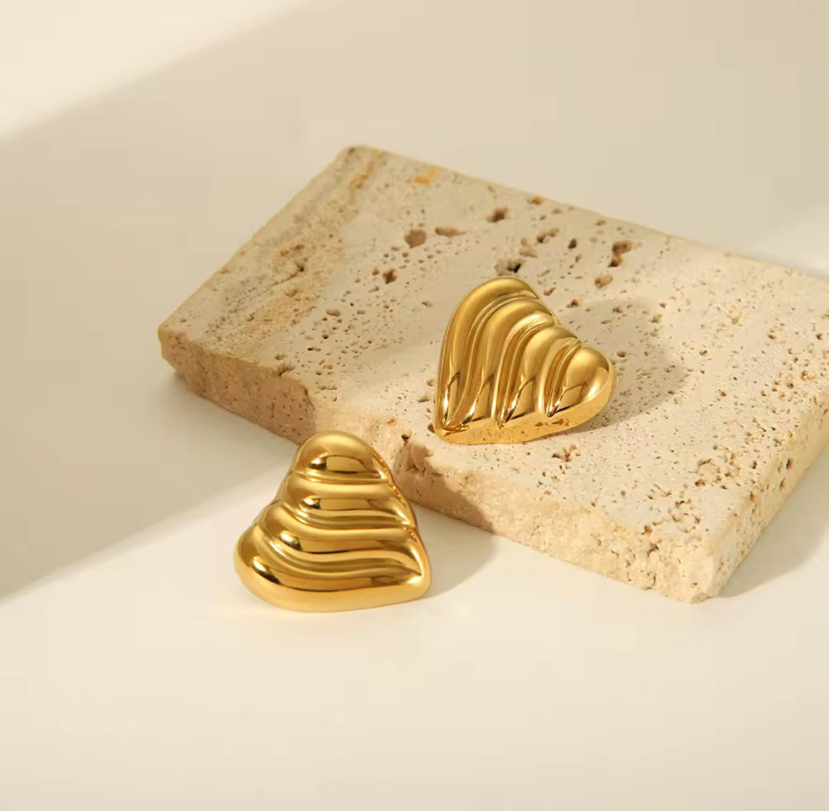 Bold earring