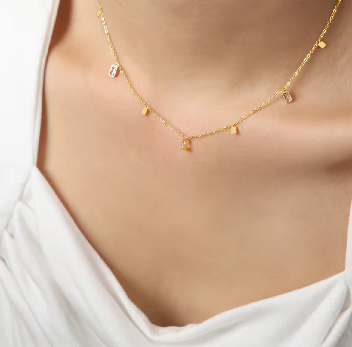 Arah necklace