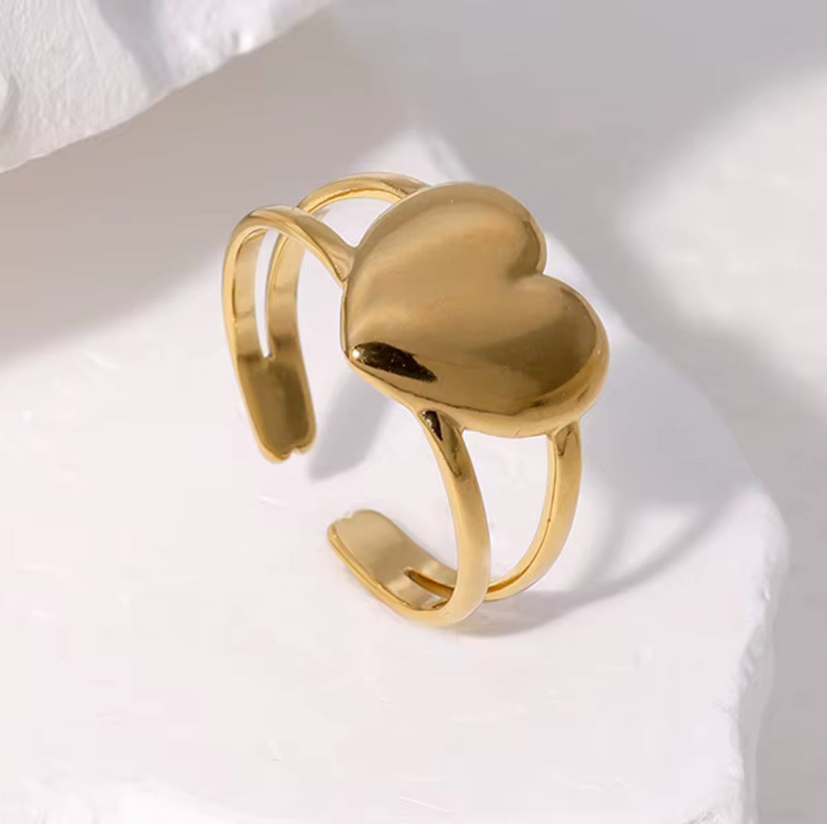Heart ring