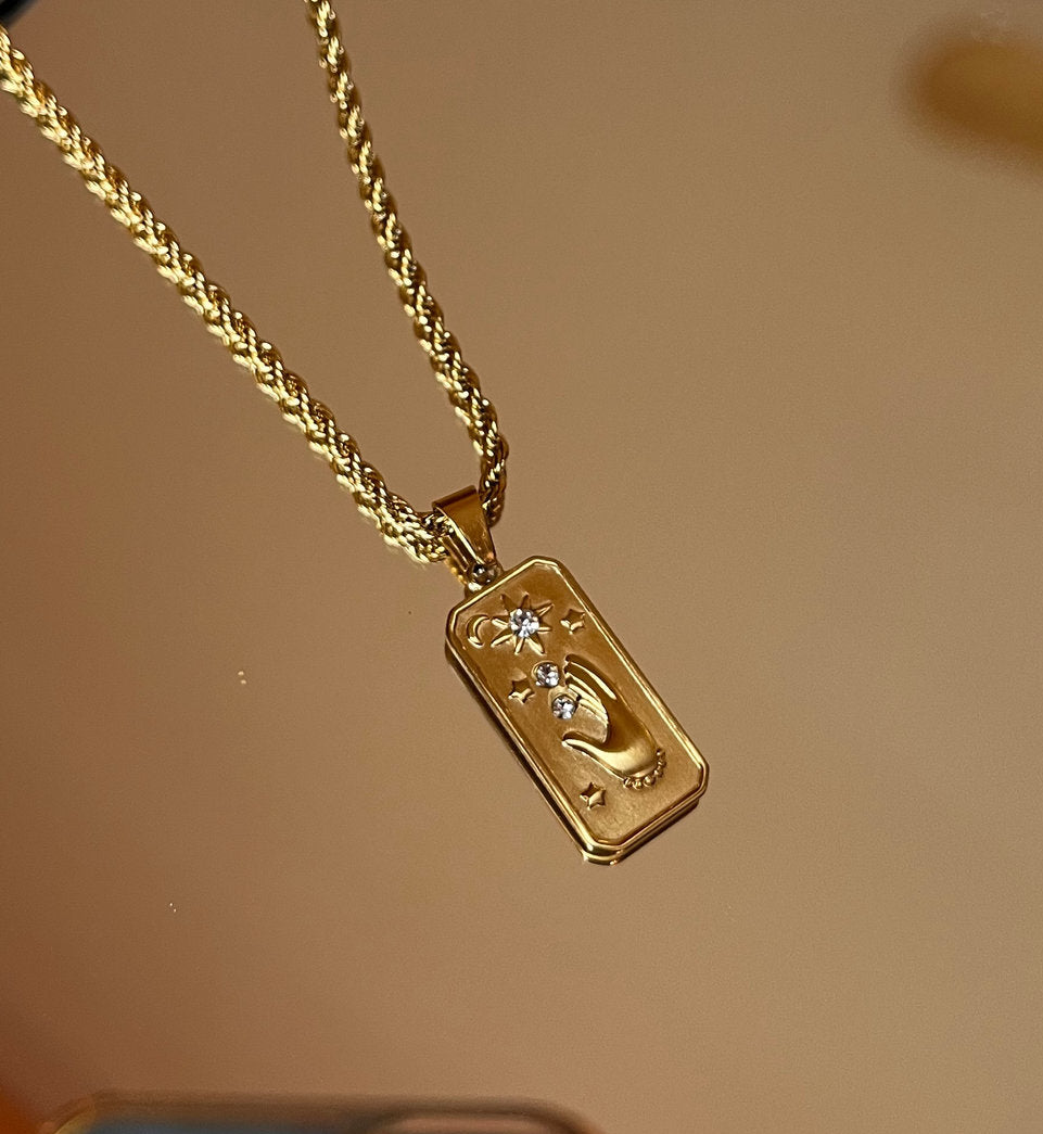 Varshitha necklace
