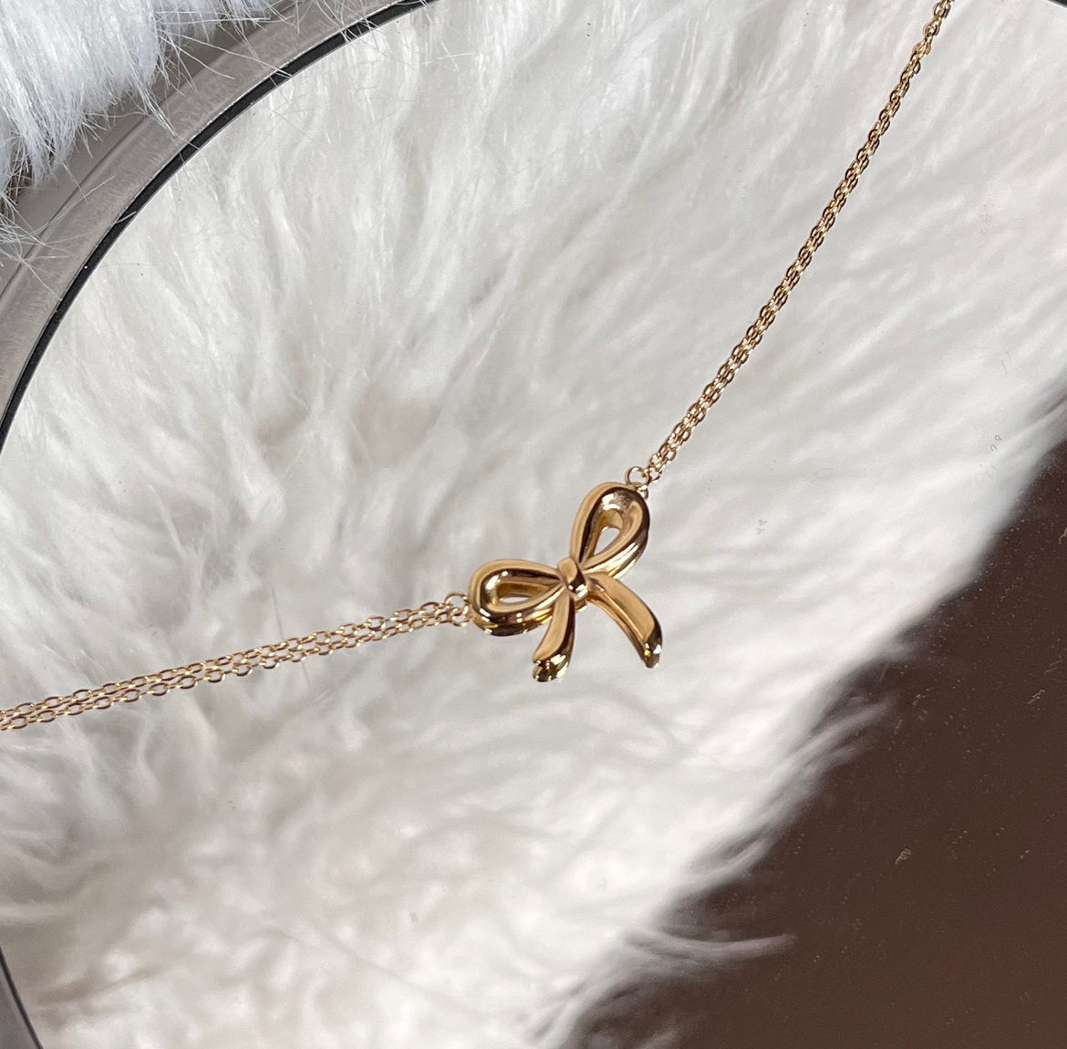 Bow bracelet