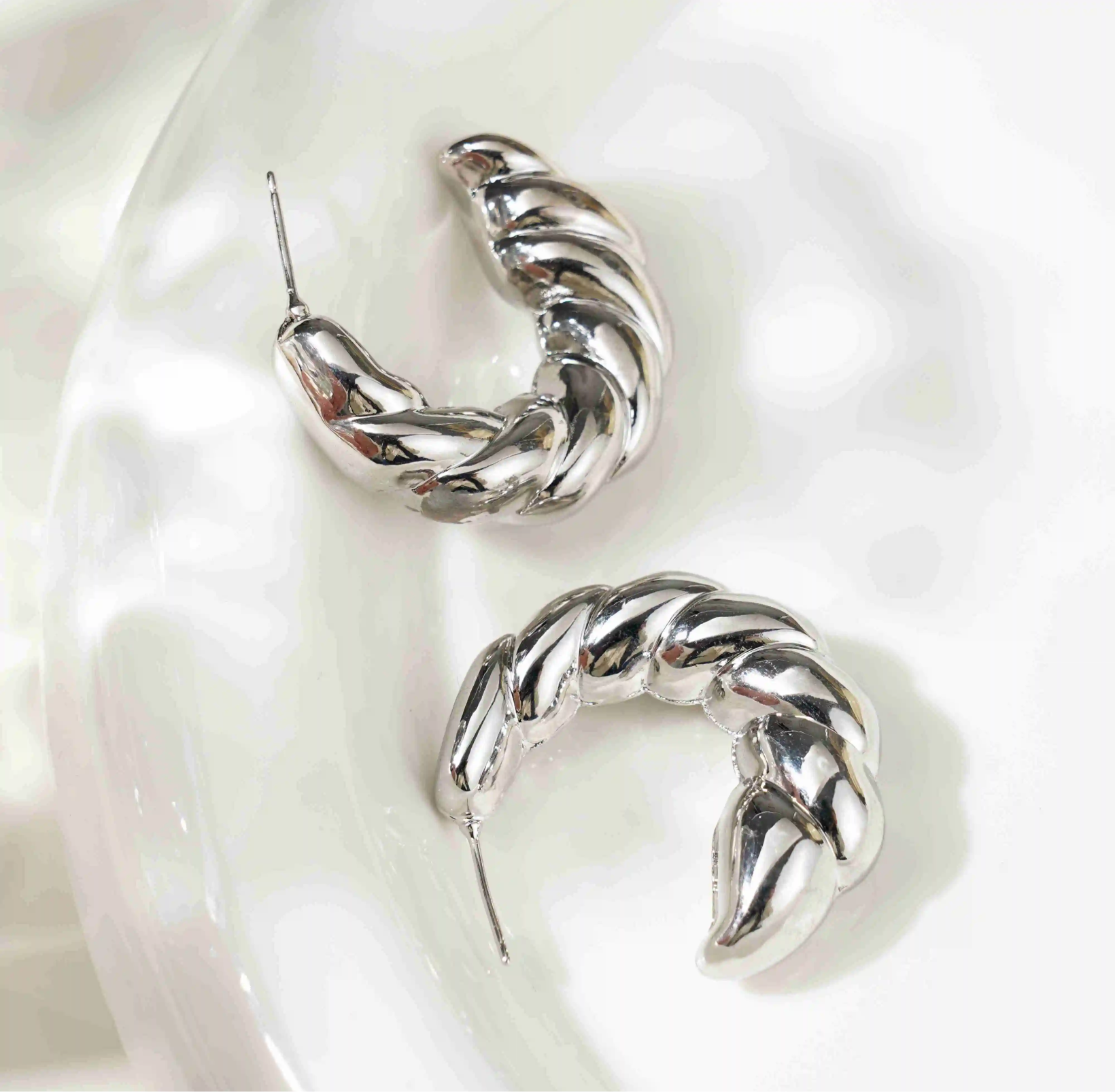 Croissant earring