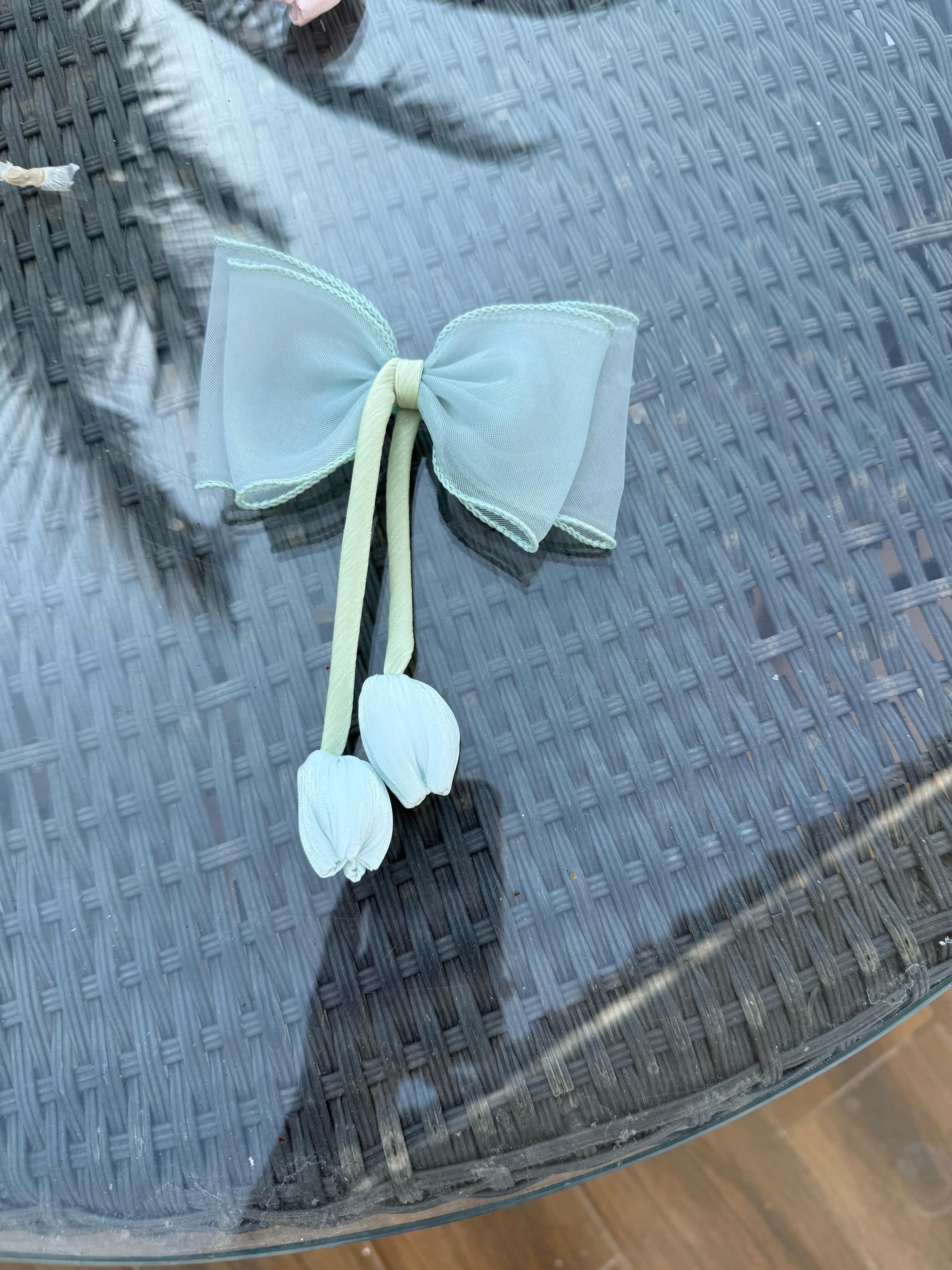 Tulip bow / bag charm