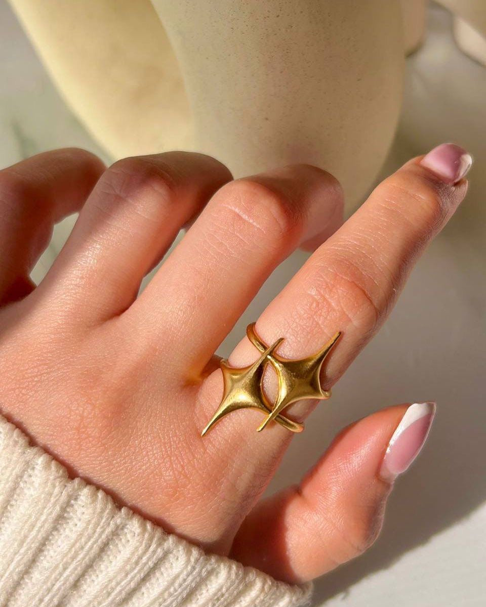 Star ring