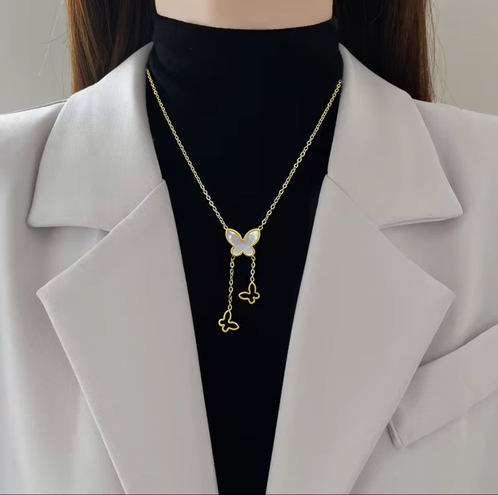 Titli necklace
