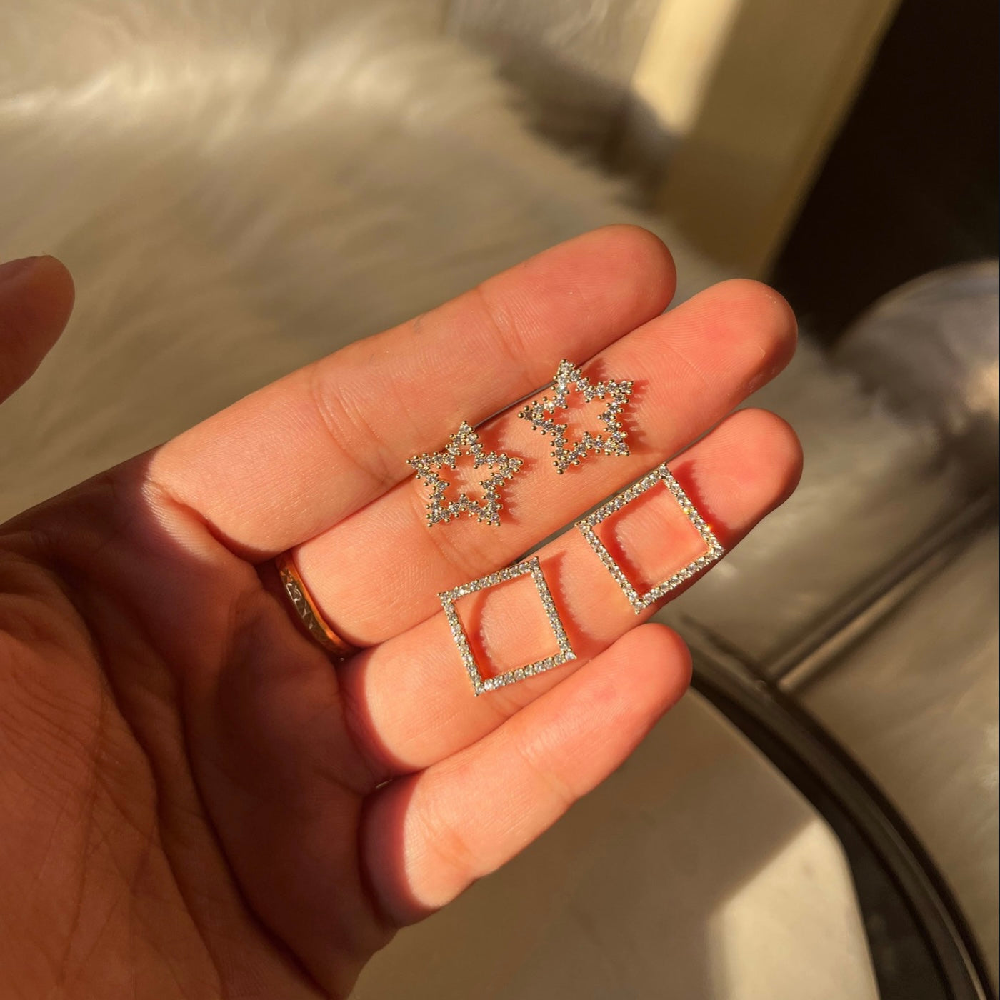 Rakshi earring