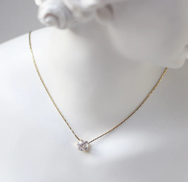 Solitaire necklace
