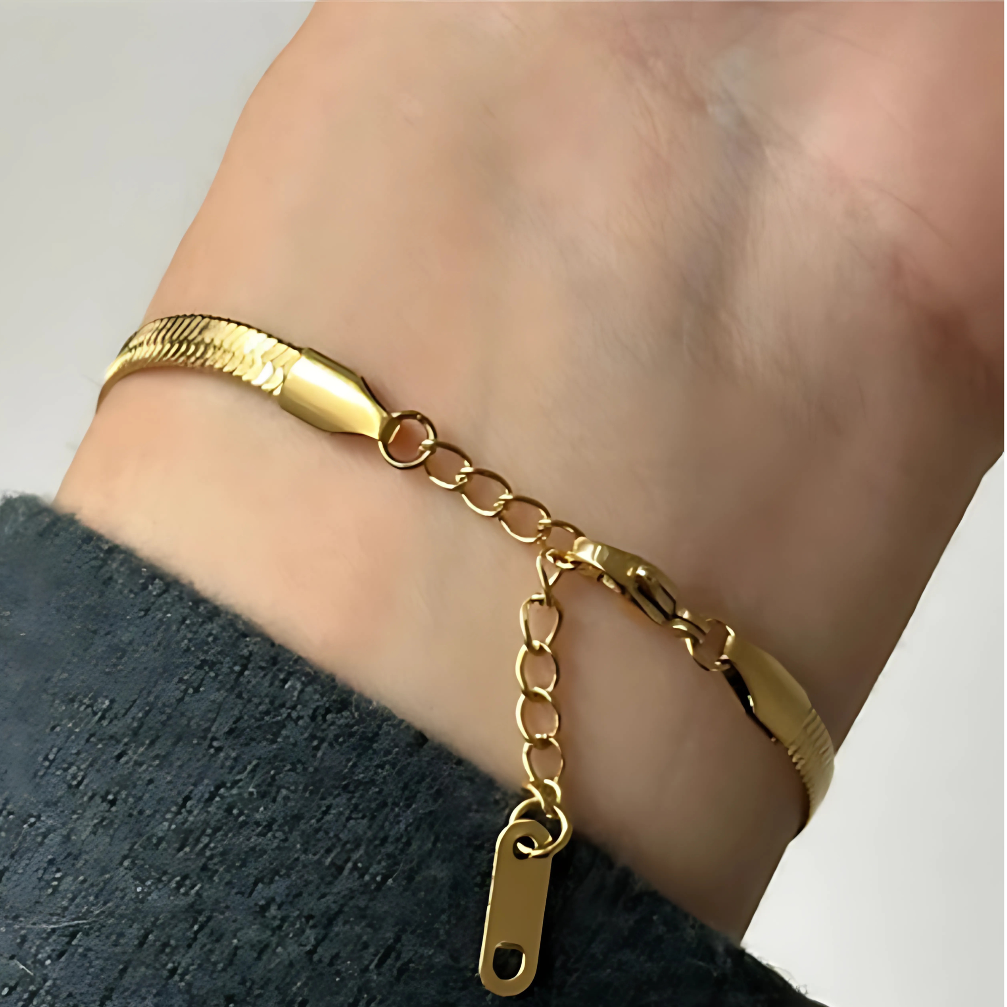 Snake bracelet